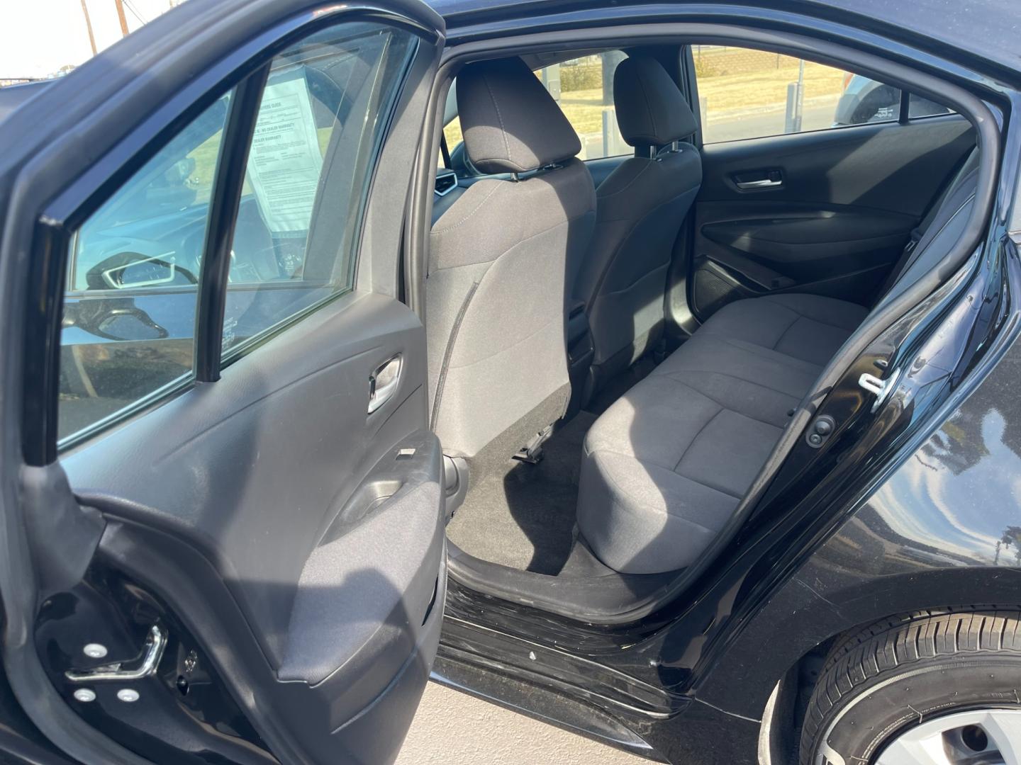 2020 BLACK Toyota Corolla LE (5YFEPRAE7LP) with an 1.8L L4 DOHC 16V engine, CVT transmission, located at 420 I-35E, Lancaster, TX, 75146, (469) 297-4144, 32.593929, -96.823685 - Photo#8