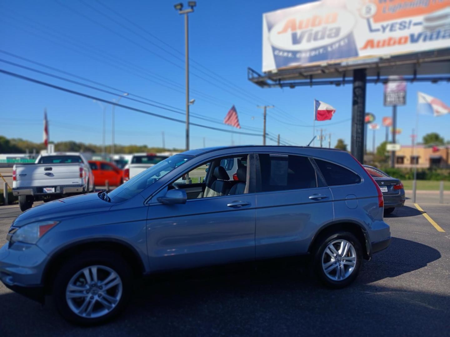 2011 BLUE Honda CR-V EX-L 2WD 5-Speed AT (5J6RE3H76BL) with an 2.4L L4 DOHC 16V engine, 5-Speed Automatic transmission, located at 420 I-35E, Lancaster, TX, 75146, (469) 297-4144, 32.593929, -96.823685 - Photo#1