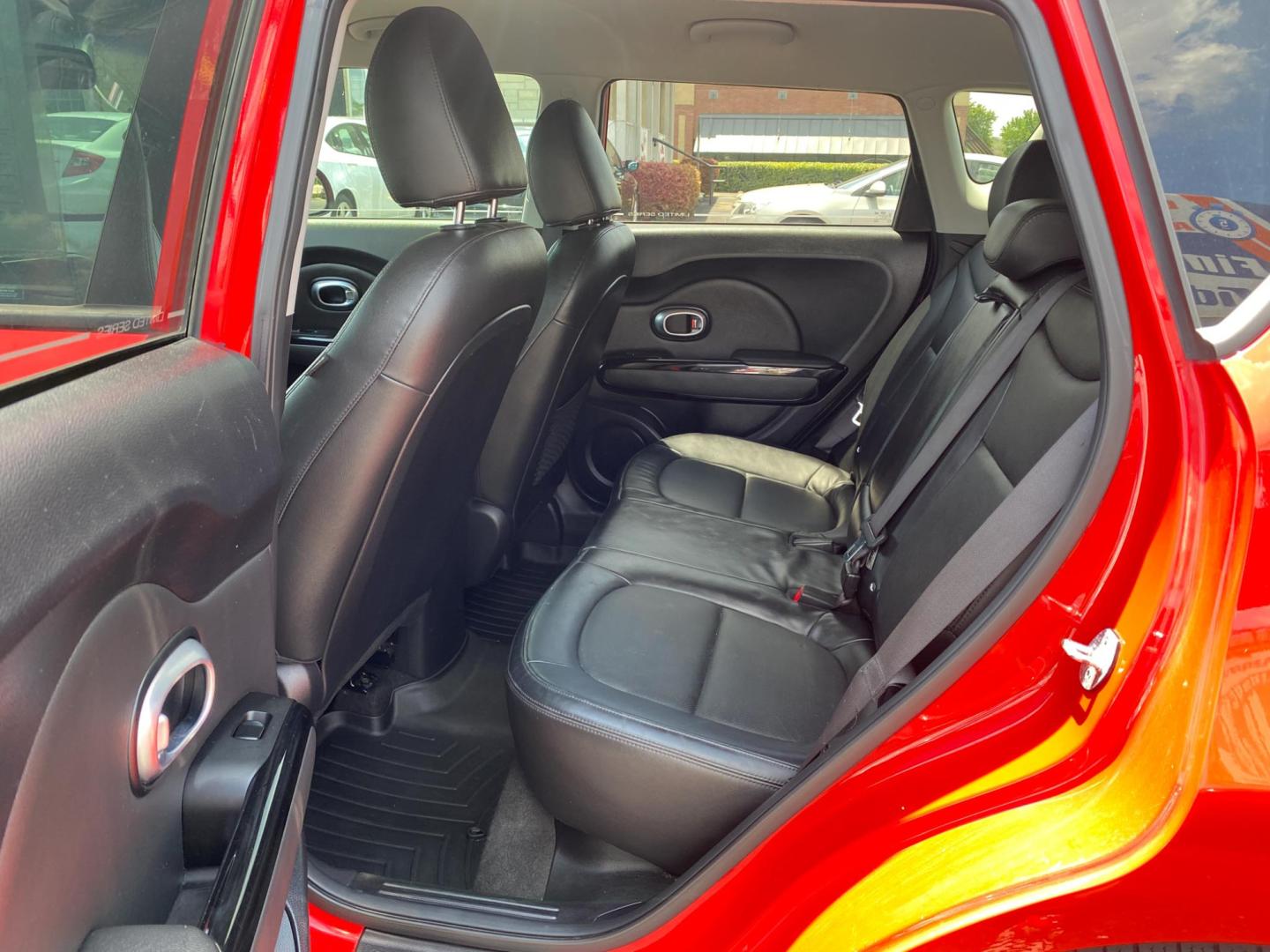 2016 RED Kia Soul ! (KNDJX3A54G7) with an 2.0L L4 DOHC 16V engine, 6A transmission, located at 420 I-35E, Lancaster, TX, 75146, (469) 297-4144, 32.593929, -96.823685 - Photo#8