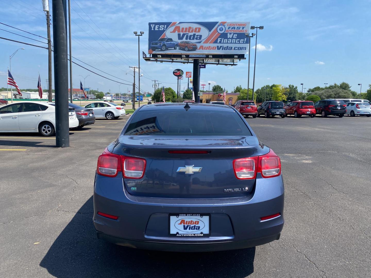 2014 BLUE Chevrolet Malibu LS (1G11B5SL1EF) with an 2.5L L4 DOHC 16V engine, 6-Speed Automatic transmission, located at 420 I-35E, Lancaster, TX, 75146, (469) 297-4144, 32.593929, -96.823685 - Photo#4