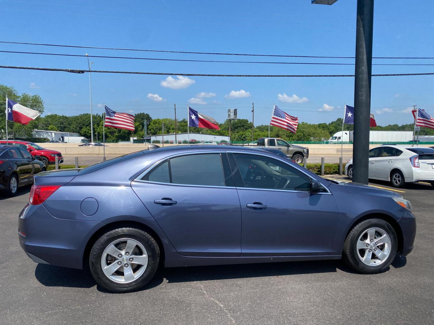 2014 BLUE Chevrolet Malibu LS (1G11B5SL1EF) with an 2.5L L4 DOHC 16V engine, 6-Speed Automatic transmission, located at 420 I-35E, Lancaster, TX, 75146, (469) 297-4144, 32.593929, -96.823685 - Photo#6