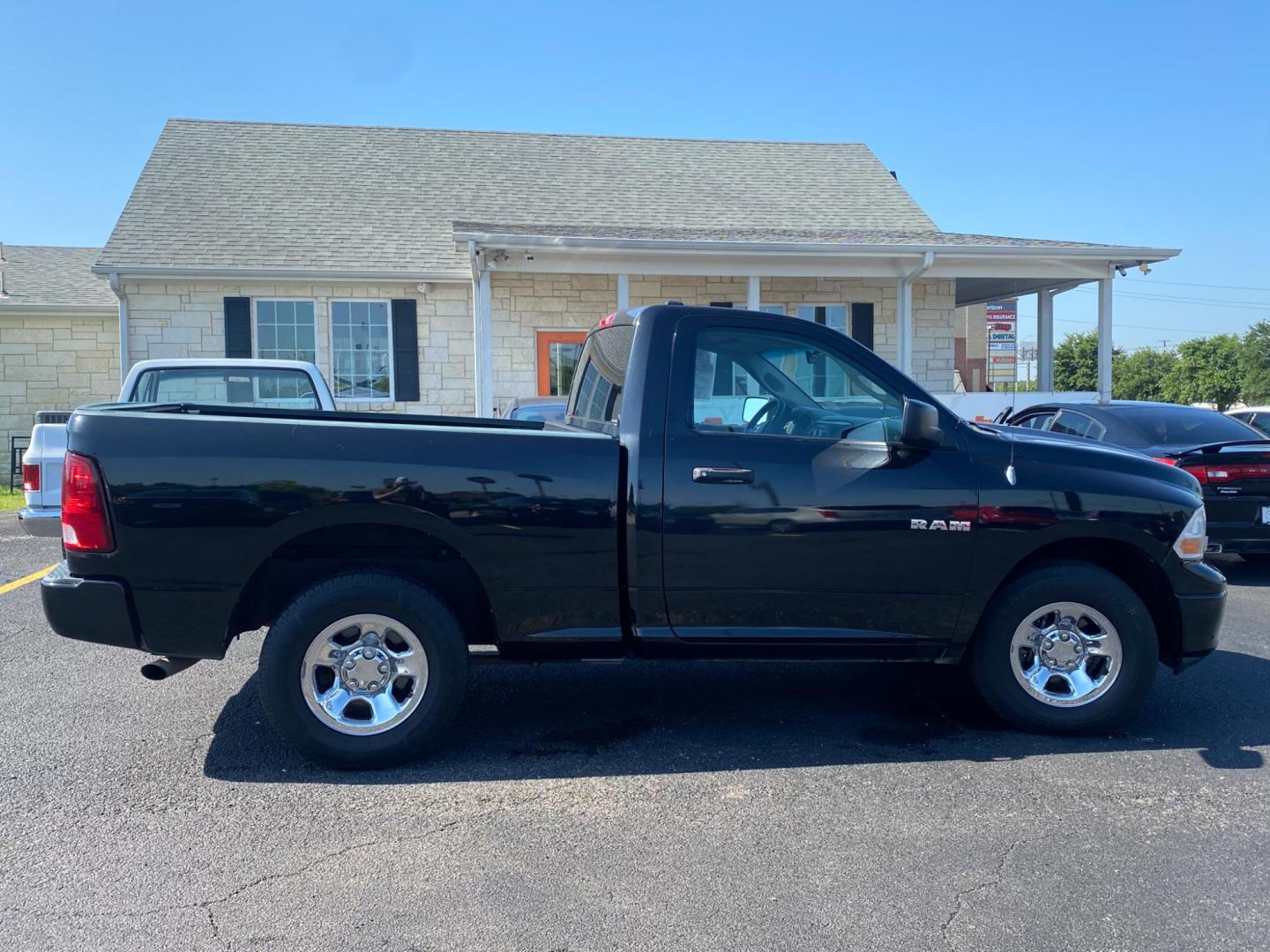 2009 BLACK Dodge Ram 1500 ST LWB 2WD (1D3HB16K59J) with an 3.7L V6 SOHC 12V engine, 5-Speed Aut transmission, located at 420 I-35E, Lancaster, TX, 75146, (469) 297-4144, 32.593929, -96.823685 - Photo#5