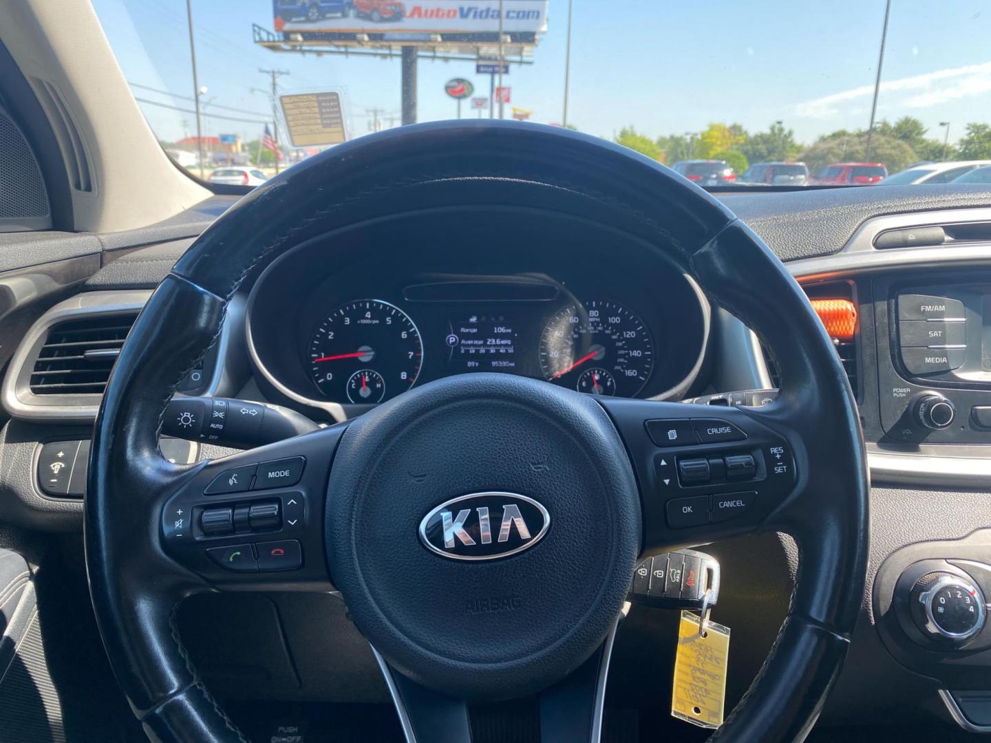 2016 SILVER Kia Sorento LX 2WD (5XYPG4A34GG) with an 2.4L L4 DOHC 16V engine, 6-Speed Automatic transmission, located at 420 I-35E, Lancaster, TX, 75146, (469) 297-4144, 32.593929, -96.823685 - Photo#12