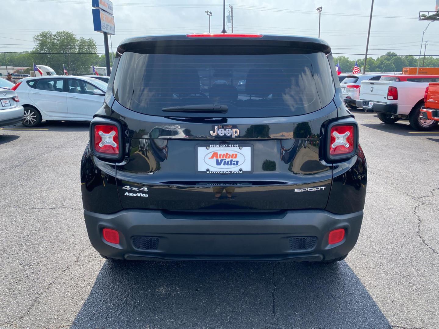 2017 BLACK Jeep Renegade Sport 4WD (ZACCJBAB0HP) with an 2.4L L4 DOHC 16V engine, 6M transmission, located at 420 I-35E, Lancaster, TX, 75146, (469) 297-4144, 32.593929, -96.823685 - Photo#3