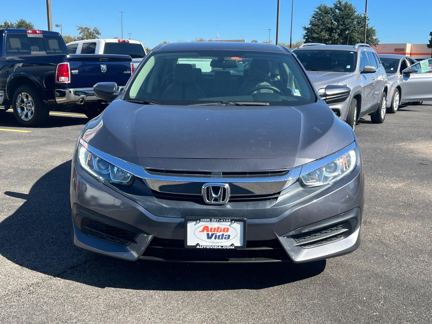 2018 GRAY Honda Civic LX Sedan CVT (2HGFC2F56JH) with an 2.0L L4 DOHC 16V engine, CVT transmission, located at 420 I-35E, Lancaster, TX, 75146, (469) 297-4144, 32.593929, -96.823685 - Photo#8