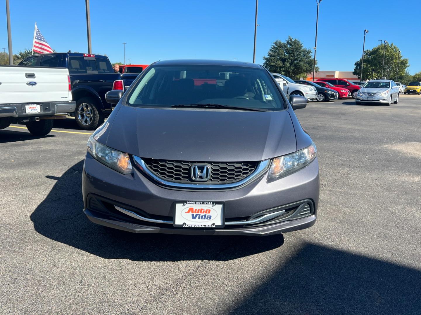 2014 GRAY Honda Civic LX Sedan CVT (2HGFB2F57EH) with an 1.8L L4 SOHC 16V engine, Continuously Variable Transmission transmission, located at 420 I-35E, Lancaster, TX, 75146, (469) 297-4144, 32.593929, -96.823685 - Photo#7