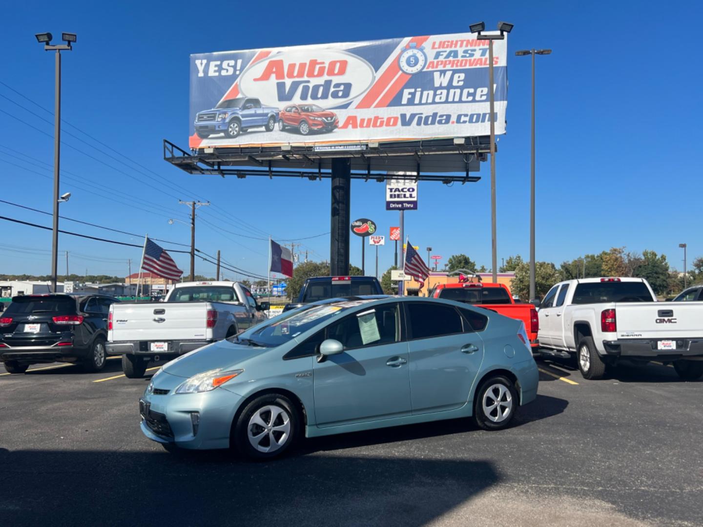 2014 GREEN Toyota Prius Four (JTDKN3DU6E1) with an 1.8L L4 DOHC 16V HYBRID engine, Continuously Variable Transmission transmission, located at 420 I-35E, Lancaster, TX, 75146, (469) 297-4144, 32.593929, -96.823685 - Photo#0