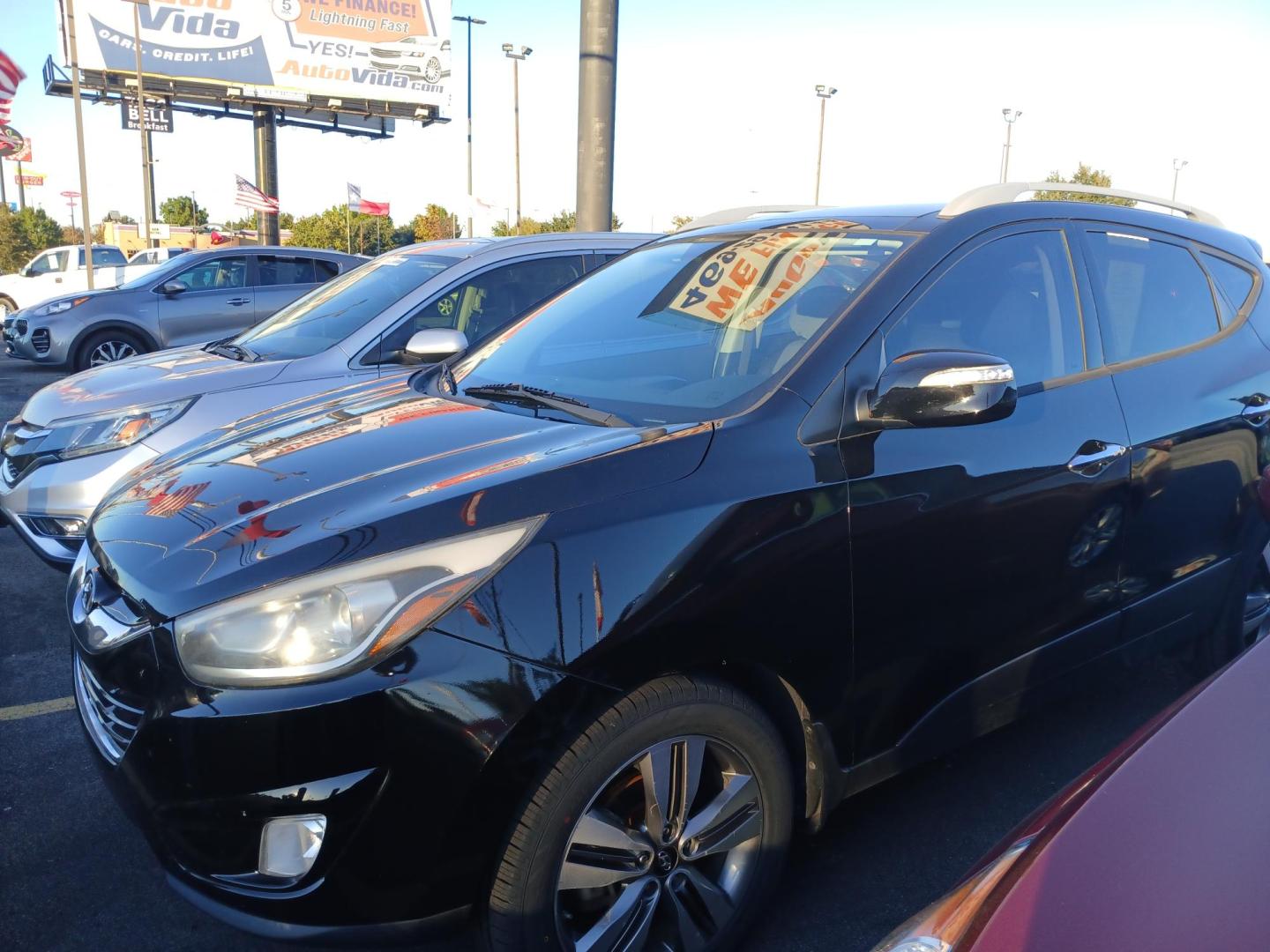 2015 BLACK Hyundai Tucson GLS 2WD (KM8JU3AG5FU) with an 2.4L L4 DOHC 16V engine, 6-Speed Automatic transmission, located at 420 I-35E, Lancaster, TX, 75146, (469) 297-4144, 32.593929, -96.823685 - Photo#0