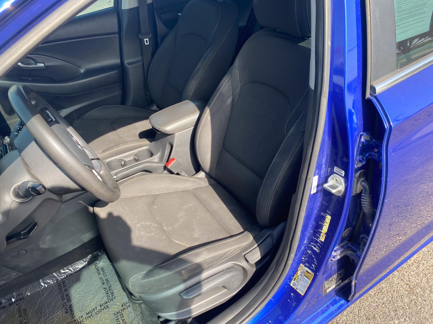 2019 BLUE Hyundai Elantra GT Base (KMHH35LE9KU) with an 2.0L L4 16V DOHC engine, 6A transmission, located at 420 I-35E, Lancaster, TX, 75146, (469) 297-4144, 32.593929, -96.823685 - Photo#9