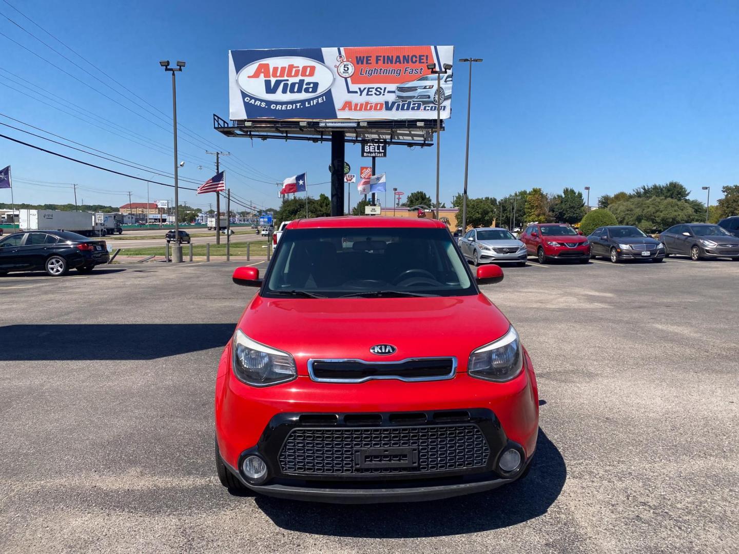 2016 RED Kia Soul + (KNDJP3A51G7) with an 2.0L L4 DOHC 16V engine, 6A transmission, located at 420 I-35E, Lancaster, TX, 75146, (469) 297-4144, 32.593929, -96.823685 - Photo#2