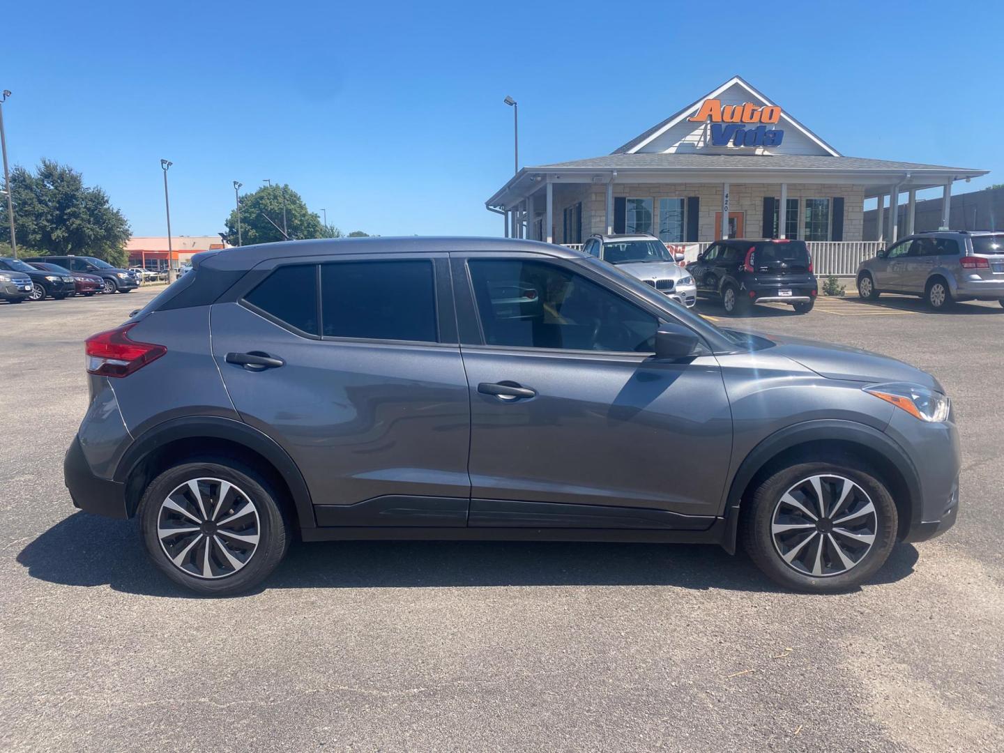 2020 GRAY Nissan Kicks S (3N1CP5BV2LL) with an 1.6L L4 engine, CVT transmission, located at 420 I-35E, Lancaster, TX, 75146, (469) 297-4144, 32.593929, -96.823685 - Photo#1