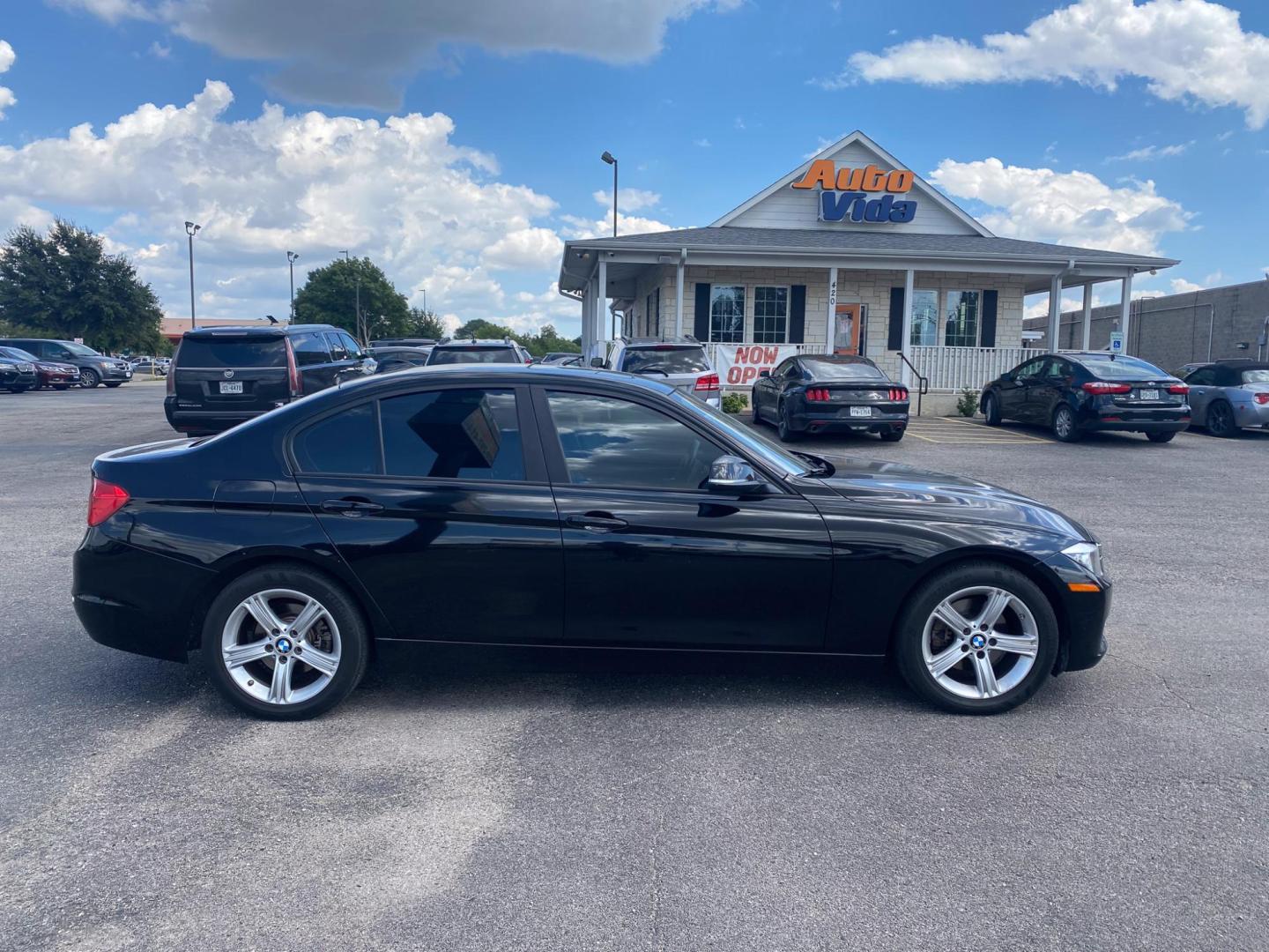 2012 BLACK BMW 3-Series 328i Sedan (WBA3C1C5XCF) with an 2.0L L4 DOHC 16V engine, located at 420 I-35E, Lancaster, TX, 75146, (469) 297-4144, 32.593929, -96.823685 - Photo#1