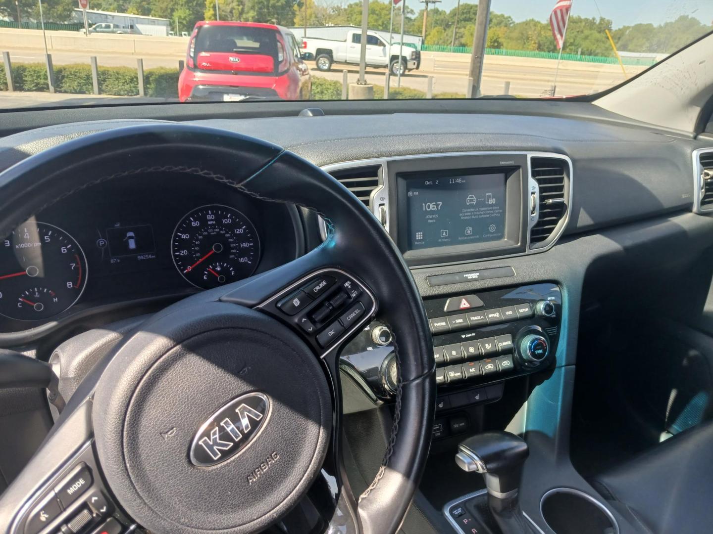 2019 RED Kia Sportage EX FWD (KNDPN3AC5K7) with an 2.4L V6 DOHC 24V engine, 6A transmission, located at 420 I-35E, Lancaster, TX, 75146, (469) 297-4144, 32.593929, -96.823685 - Photo#5