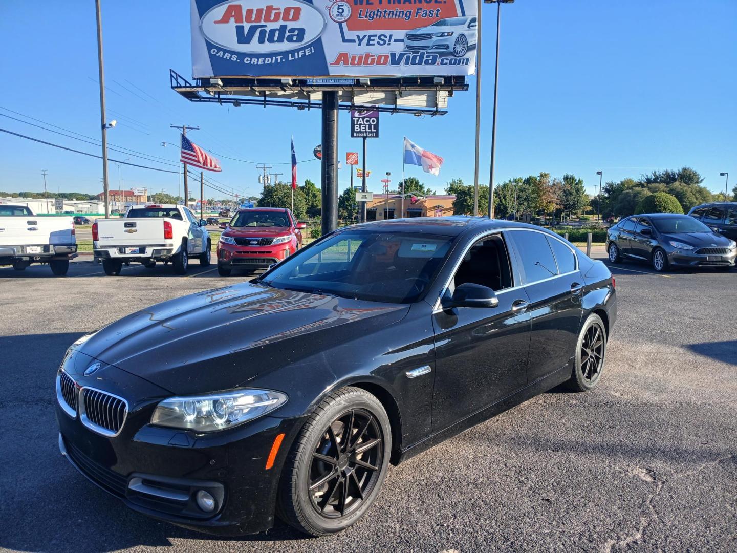 2015 BLACK BMW 5-Series 528i (WBA5A5C5XFD) with an 2.0L L4 DOHC 16V TURBO engine, 8-Speed Automatic transmission, located at 420 I-35E, Lancaster, TX, 75146, (469) 297-4144, 32.593929, -96.823685 - Photo#0