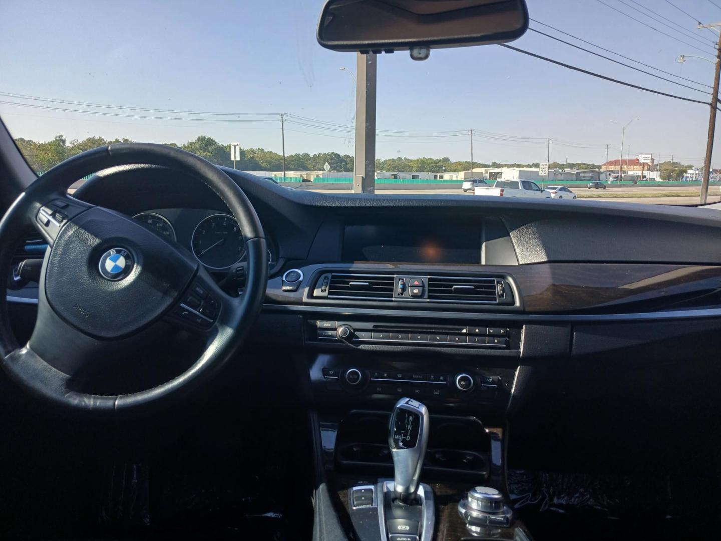 2013 GRAY BMW 5-Series 535i (WBAFR7C59DC) with an 3.0L L6 DOHC 24V engine, located at 420 I-35E, Lancaster, TX, 75146, (469) 297-4144, 32.593929, -96.823685 - Photo#4