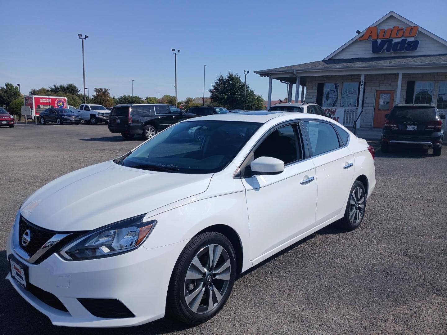 2019 WHITE Nissan Sentra S CVT (3N1AB7AP5KY) with an 1.8L L4 SFI DOHC 16V engine, CVT transmission, located at 420 I-35E, Lancaster, TX, 75146, (469) 297-4144, 32.593929, -96.823685 - Photo#0