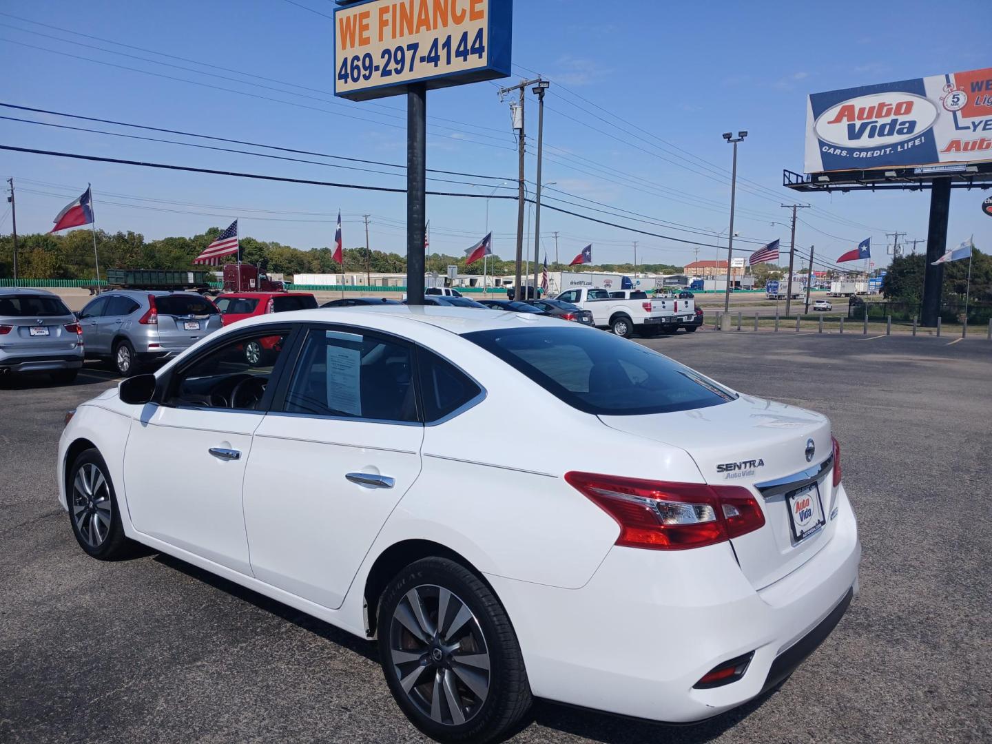 2019 WHITE Nissan Sentra S CVT (3N1AB7AP5KY) with an 1.8L L4 SFI DOHC 16V engine, CVT transmission, located at 420 I-35E, Lancaster, TX, 75146, (469) 297-4144, 32.593929, -96.823685 - Photo#2