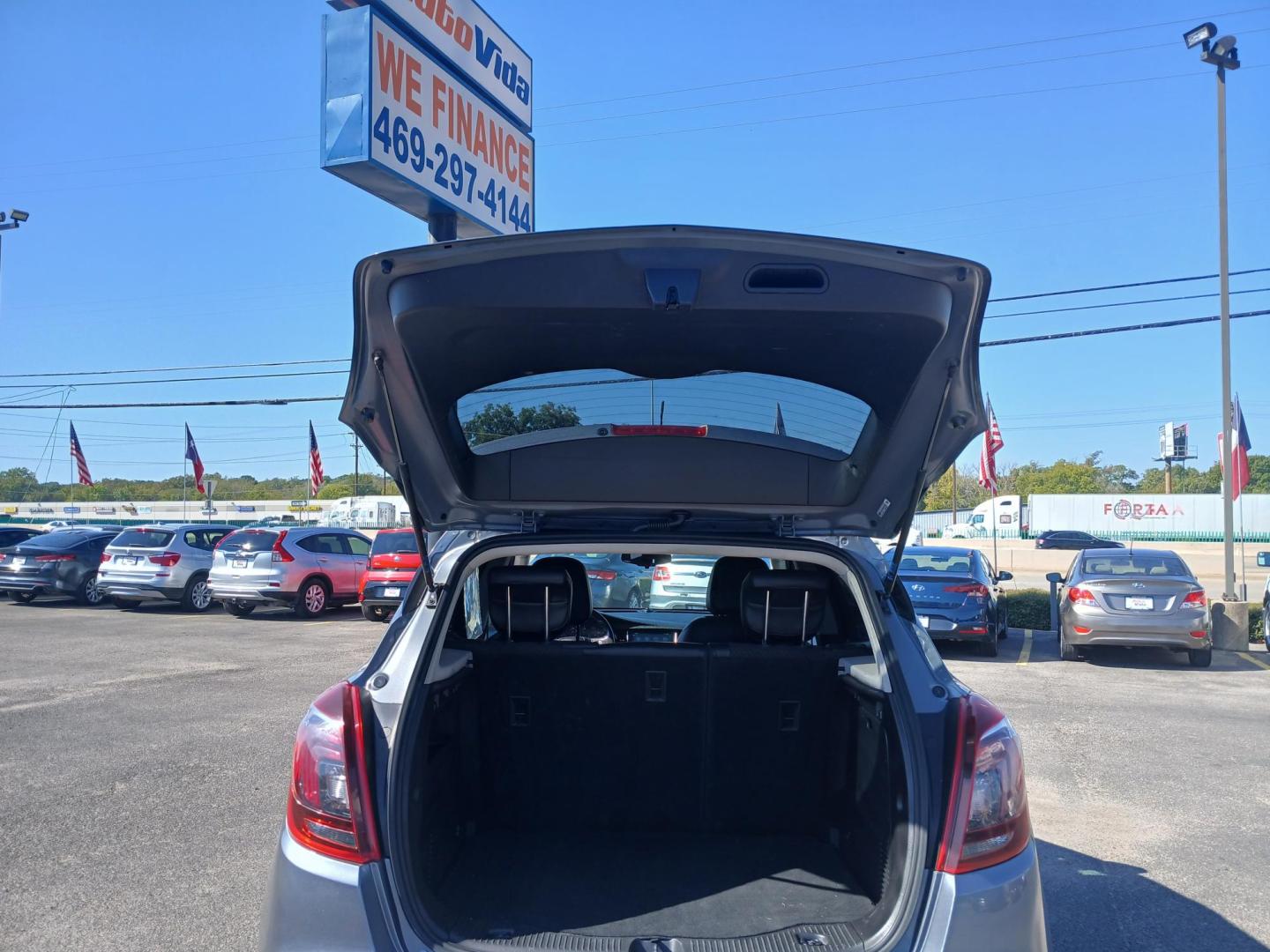 2019 SILVER Buick Encore Preferred FWD (KL4CJASB8KB) with an 1.4L L4 DOHC 16V TURBO engine, 6A transmission, located at 420 I-35E, Lancaster, TX, 75146, (469) 297-4144, 32.593929, -96.823685 - Photo#3