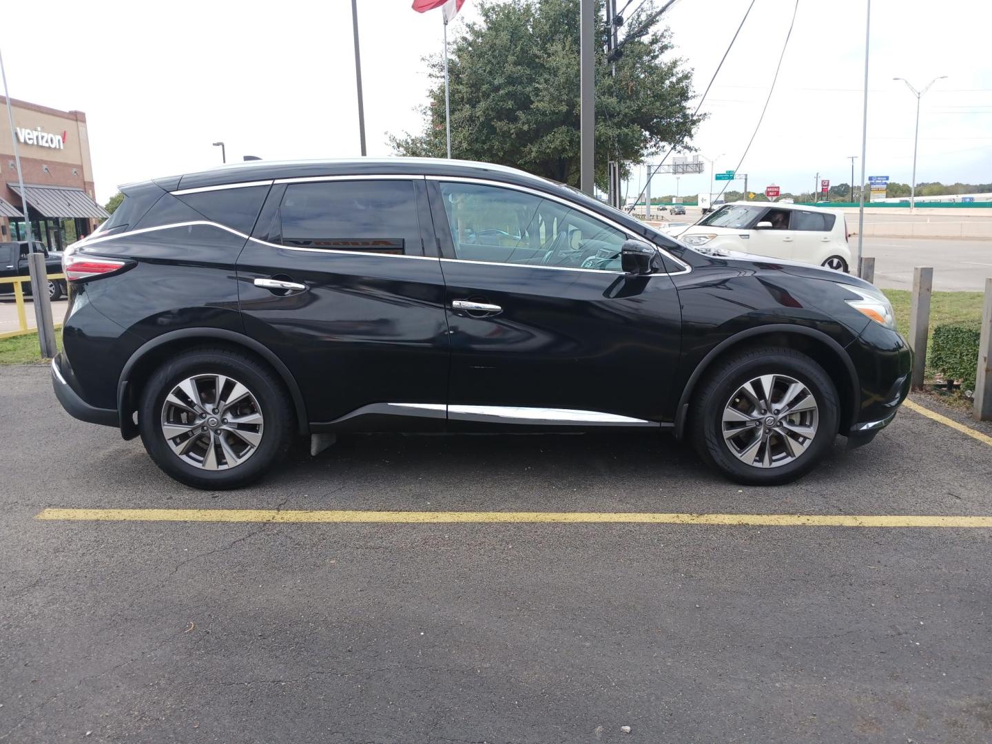 2016 BLACK Nissan Murano Platinum FWD (5N1AZ2MG2GN) with an 3.5L V6 DOHC 24V engine, CVT transmission, located at 420 I-35E, Lancaster, TX, 75146, (469) 297-4144, 32.593929, -96.823685 - Photo#1