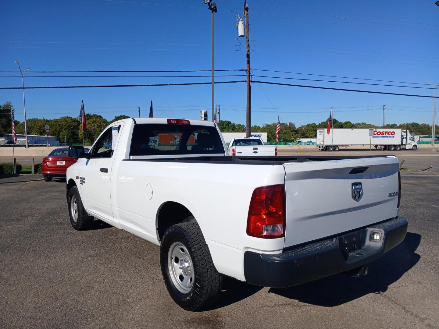 2019 WHITE RAM 1500 Classic Tradesman Regular Cab LWB 4WD (3C6JR7DT3KG) with an 5.7L V8 OHV 16V engine, 8A transmission, located at 420 I-35E, Lancaster, TX, 75146, (469) 297-4144, 32.593929, -96.823685 - Photo#1