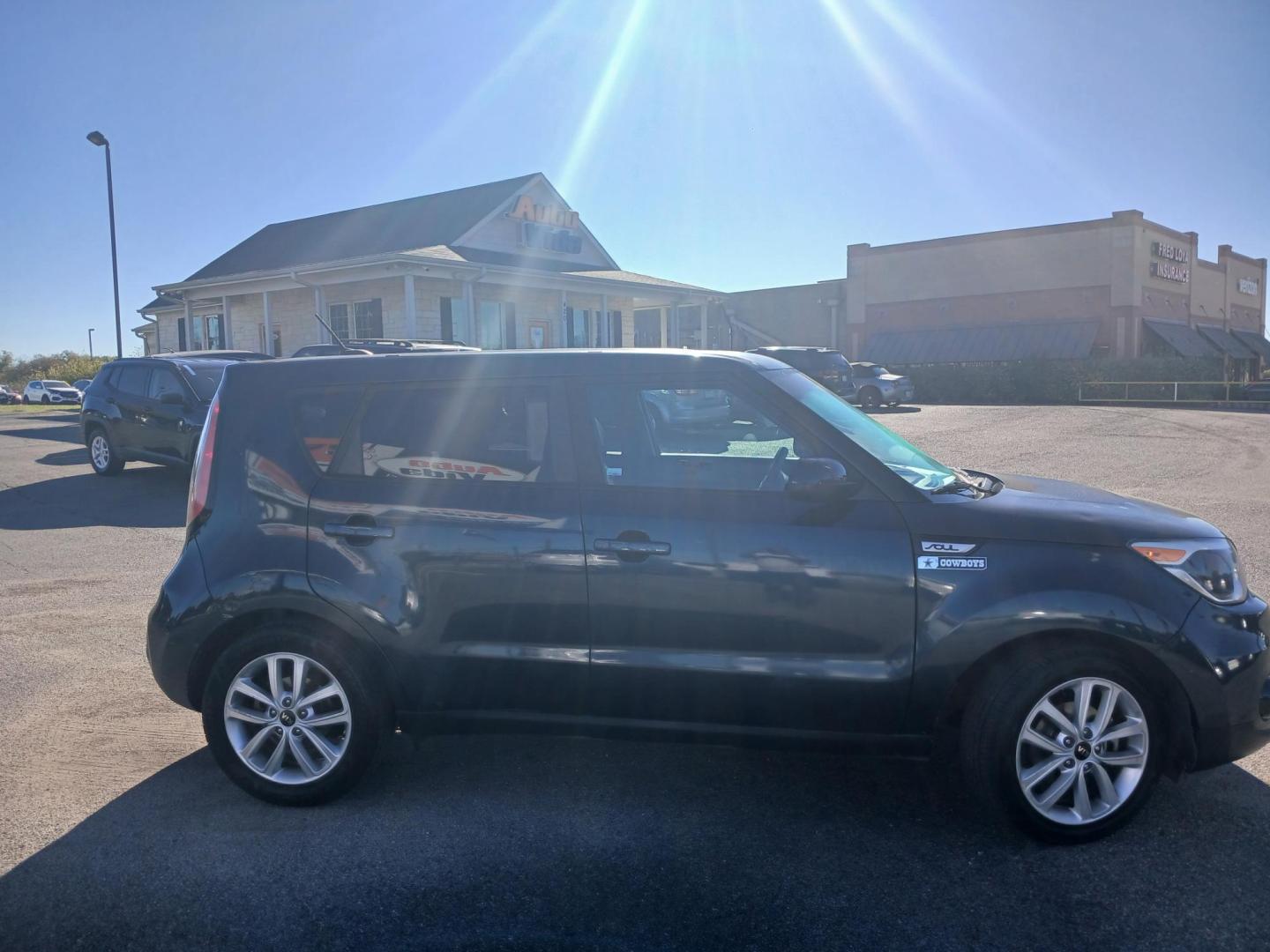 2017 BLUE Kia Soul + (KNDJP3A51H7) with an 2.0L L4 DOHC 16V engine, 6A transmission, located at 420 I-35E, Lancaster, TX, 75146, (469) 297-4144, 32.593929, -96.823685 - Photo#1