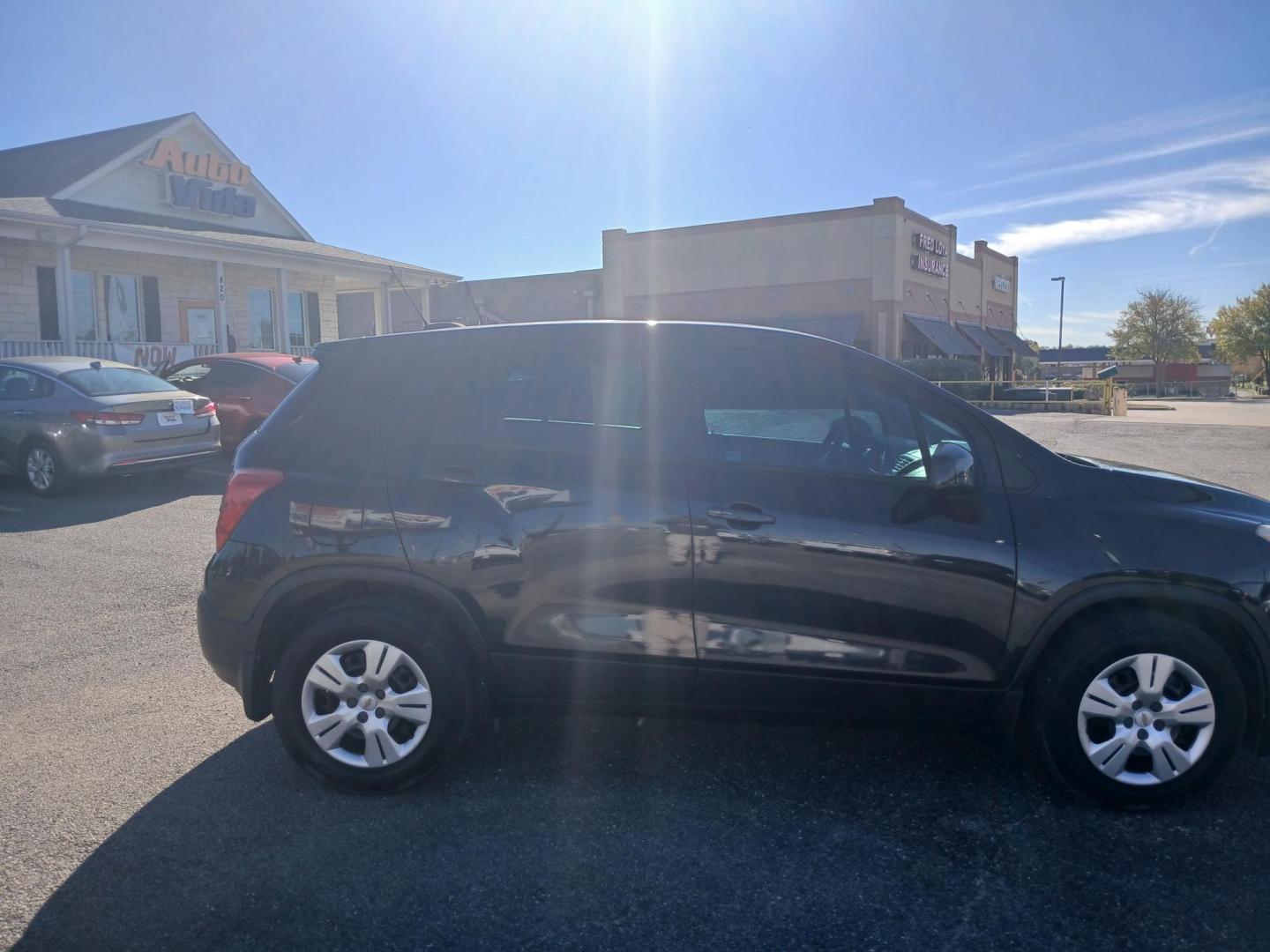 2016 GRAY Chevrolet Trax LS FWD (KL7CJKSB0GB) with an 1.4L L4 DOHC 16V engine, 6A transmission, located at 420 I-35E, Lancaster, TX, 75146, (469) 297-4144, 32.593929, -96.823685 - Photo#1