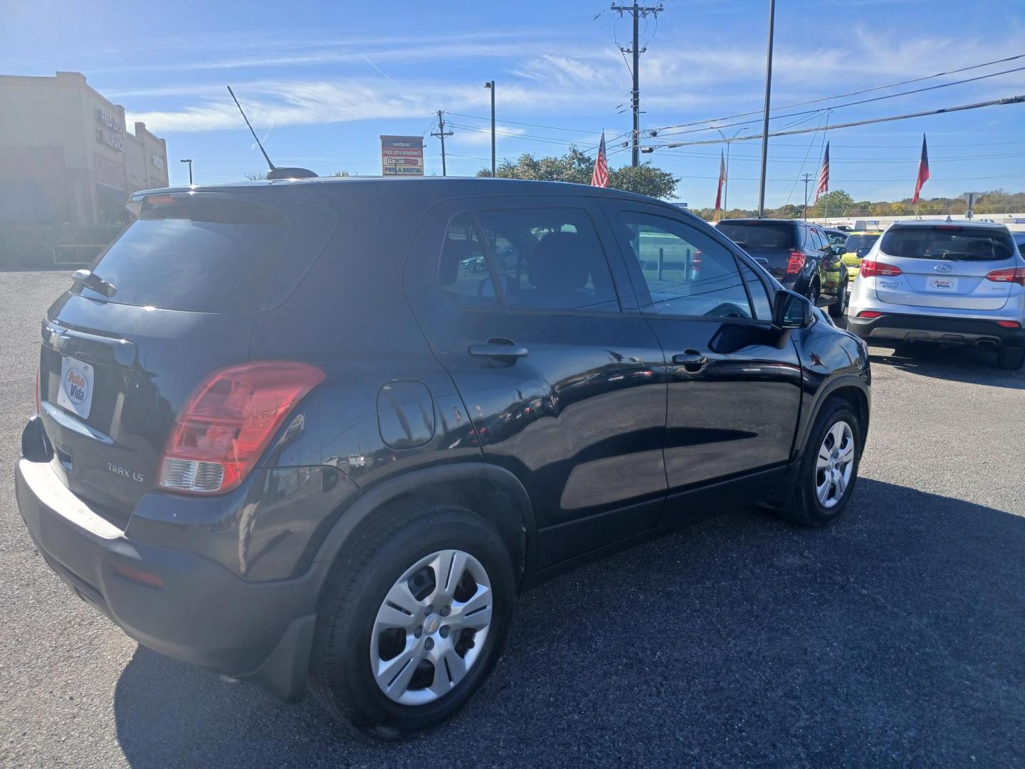 2016 GRAY Chevrolet Trax LS FWD (KL7CJKSB0GB) with an 1.4L L4 DOHC 16V engine, 6A transmission, located at 420 I-35E, Lancaster, TX, 75146, (469) 297-4144, 32.593929, -96.823685 - Photo#2