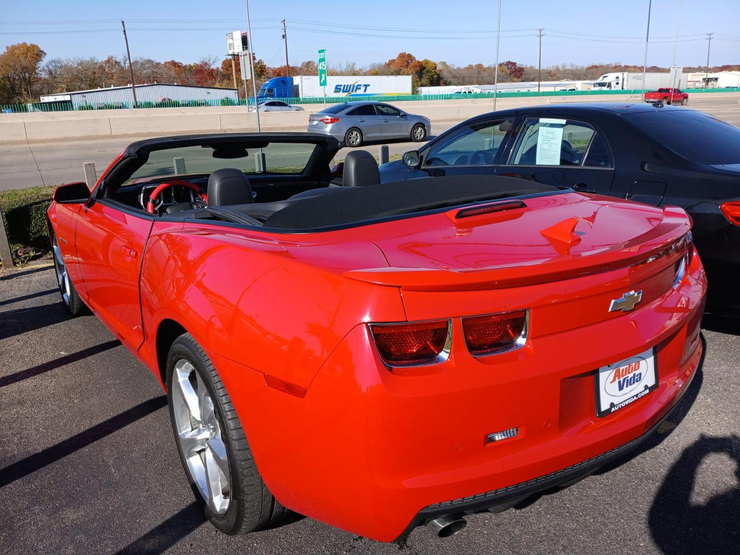 2013 RED Chevrolet Camaro Convertible 2LT (2G1FC3D33D9) with an 3.6L V6 DOHC 24V FFV engine, 6-Speed Automatic transmission, located at 420 I-35E, Lancaster, TX, 75146, (469) 297-4144, 32.593929, -96.823685 - Photo#6