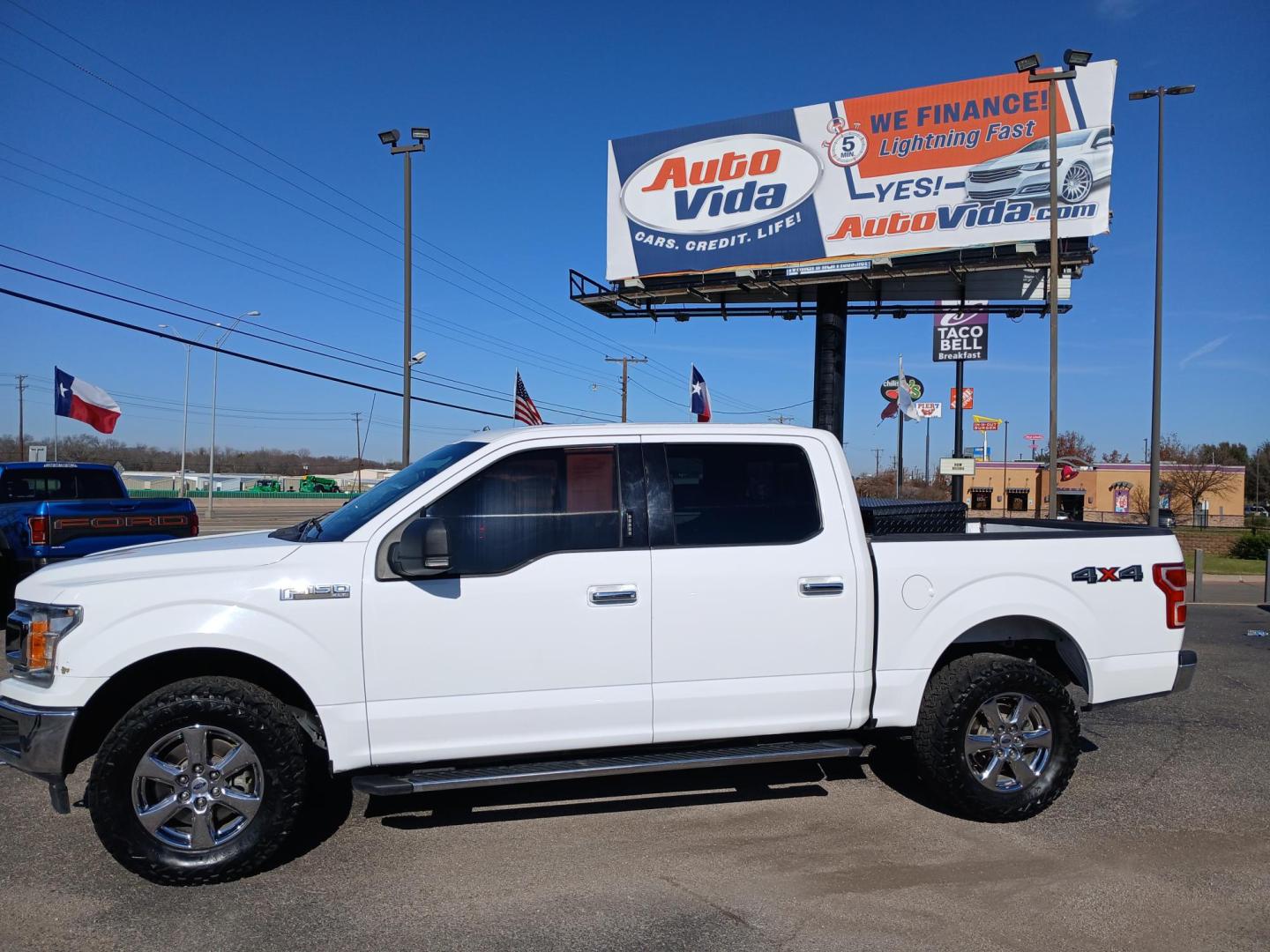 2016 BLUE Ford F-150 XLT SuperCrew 6.5-ft. Bed 4WD (1FTEW1EP8GK) with an 2.7L V6 DOHC 24V engine, 6A transmission, located at 420 I-35E, Lancaster, TX, 75146, (469) 297-4144, 32.593929, -96.823685 - Photo#1