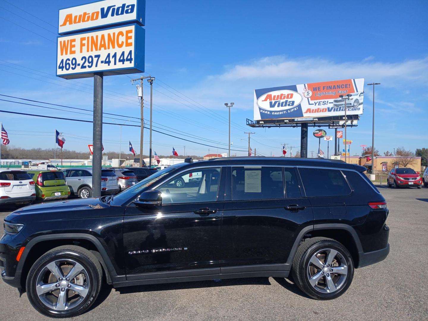 2022 BLACK Jeep Grand Cherokee Limited 4WD (1C4RJKBG4N8) with an 3.6L V6 DOHC 24V engine, 8A transmission, located at 420 I-35E, Lancaster, TX, 75146, (469) 297-4144, 32.593929, -96.823685 - Photo#1