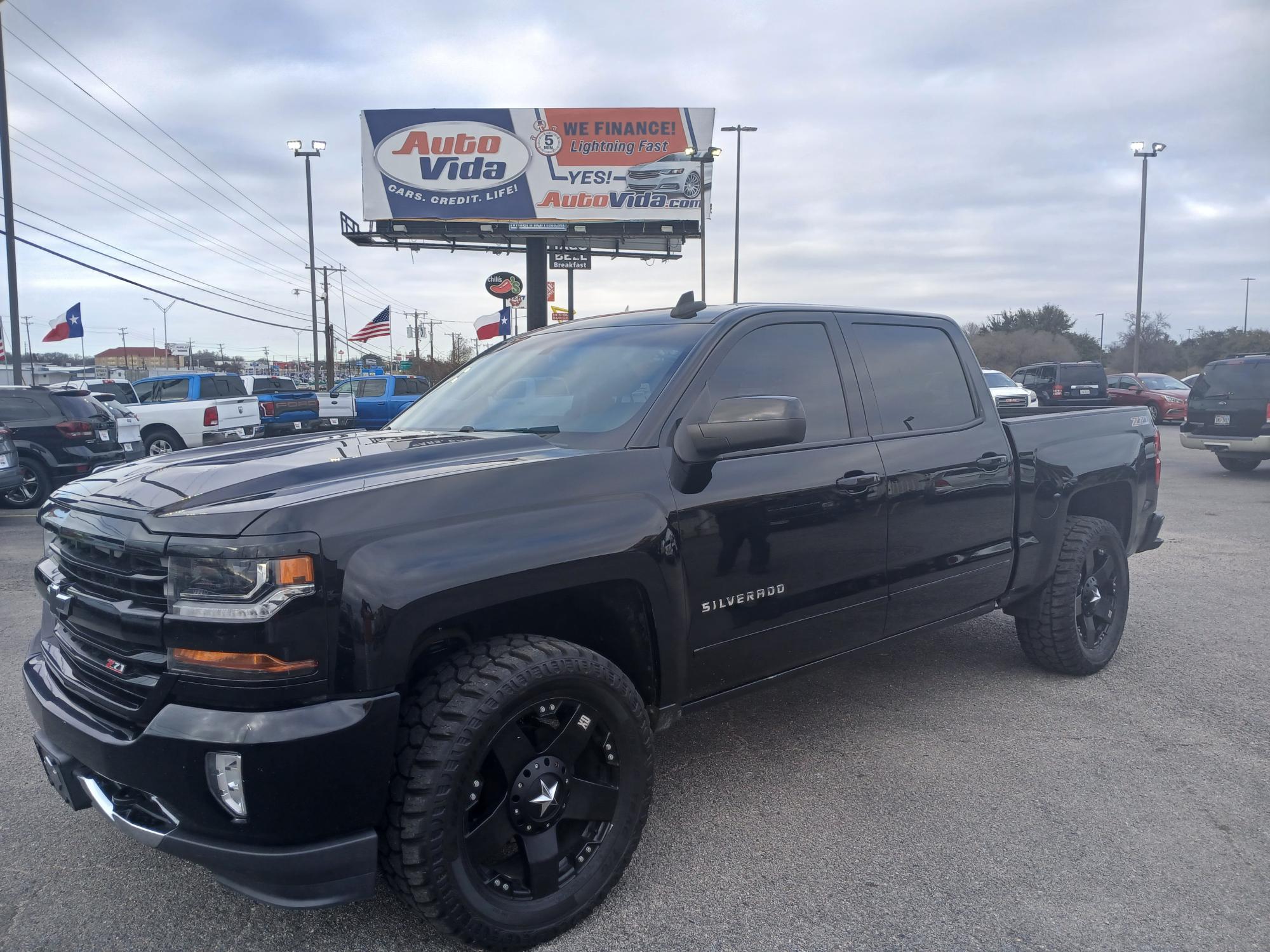 2017 Chevrolet Silverado 1500 LT Crew Cab 4WD