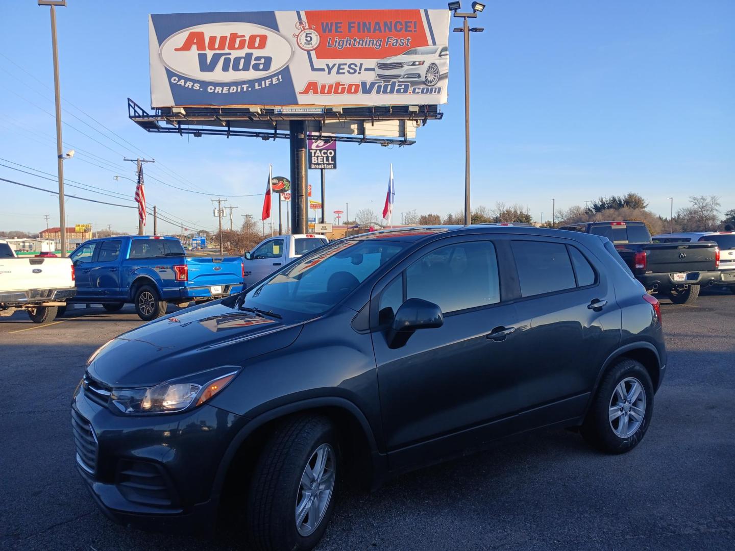 2019 GRAY Chevrolet Trax LS FWD (3GNCJKSB6KL) with an 1.4L L4 DOHC 16V engine, 6A transmission, located at 420 I-35E, Lancaster, TX, 75146, (469) 297-4144, 32.593929, -96.823685 - Photo#0