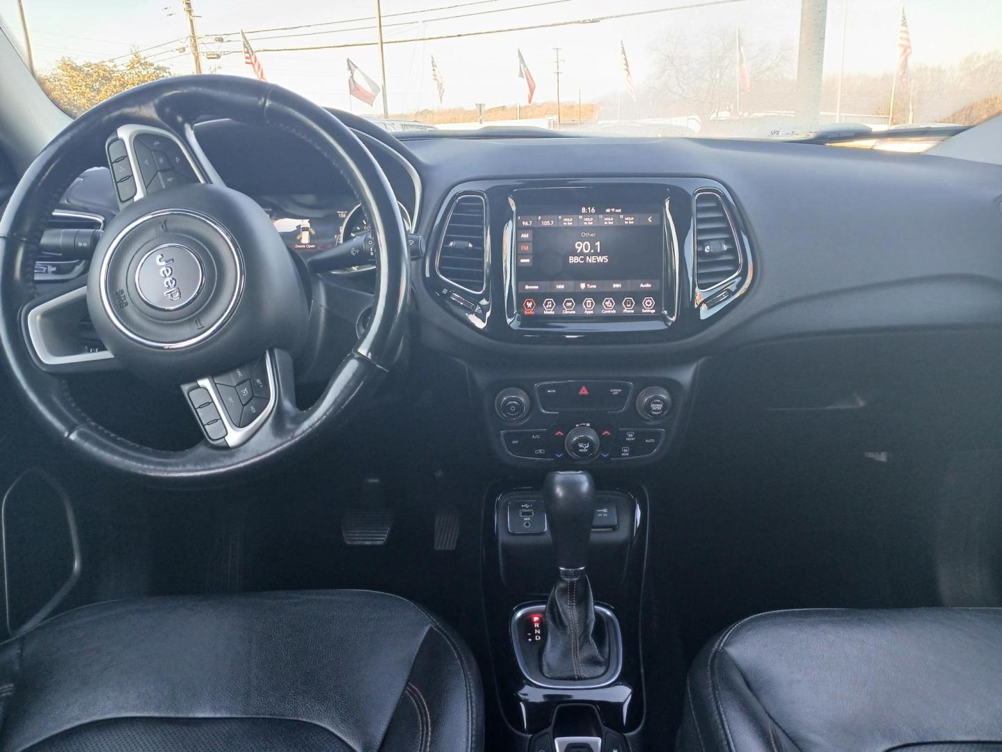 2020 GRAY Jeep Compass Limited FWD (3C4NJCCBXLT) with an 2.4L L4 DOHC 16V engine, CVT transmission, located at 420 I-35E, Lancaster, TX, 75146, (469) 297-4144, 32.593929, -96.823685 - Photo#4