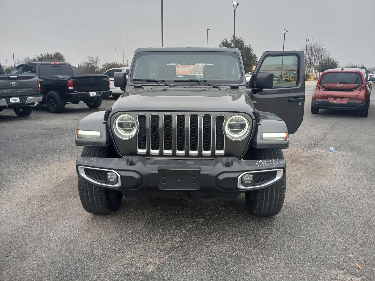 2021 GRAY Jeep Wrangler Unlimited Sahara 4XE (1C4JJXP60MW) with an 2.0L L4 DOHC 16V HYBRID engine, 8A transmission, located at 420 I-35E, Lancaster, TX, 75146, (469) 297-4144, 32.593929, -96.823685 - Photo#9