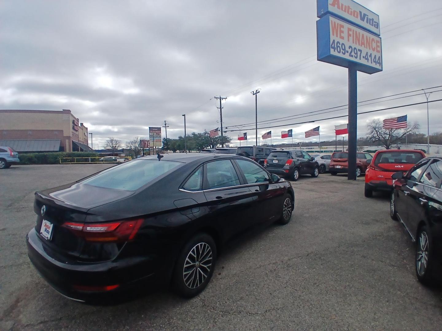 2019 BLACK Volkswagen Jetta 1.4T SE 8A (3VWC57BUXKM) with an 1.4L L4 DOHC 20V engine, 8A transmission, located at 420 I-35E, Lancaster, TX, 75146, (469) 297-4144, 32.593929, -96.823685 - Photo#1